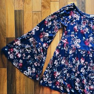 Hippie Peasant Top with bell sleeves **NWT**